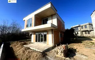 Къща във Варна, м-т Боровец - север