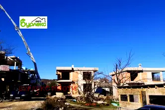 Къща във Варна, м-т Горна Трака