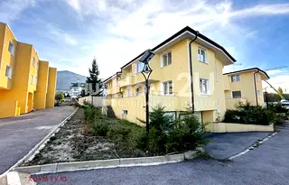 Къща в София, Манастирски ливади