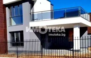 Къща в Пловдив, Остромила
