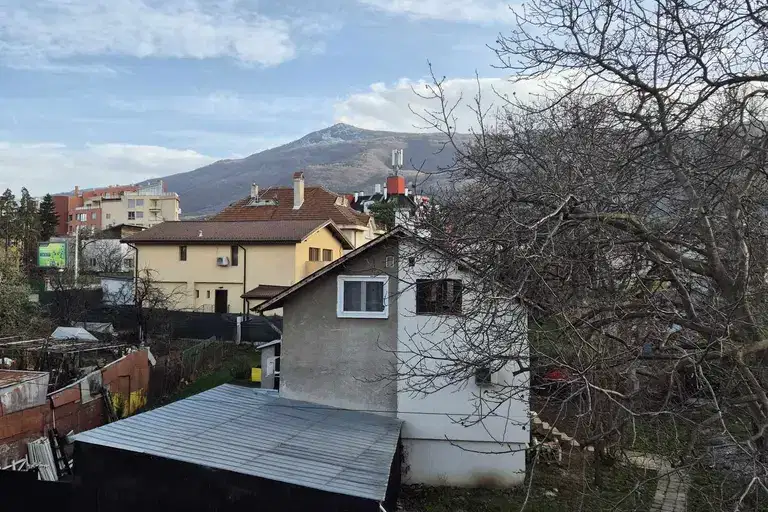 House in Sofiya, Pavlovo