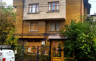 Къща в Кърджали, Веселчане