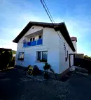 Къща в София, Враждебна