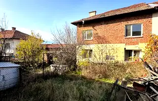 Къща в Благоевград, Добринище