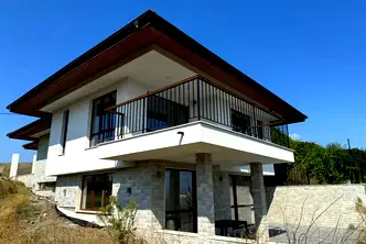 Къща в Бургас, с. Лъка