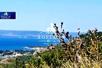 Къща в Добрич, с. Божурец