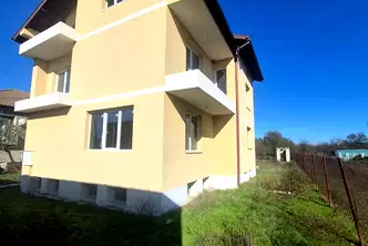 Къща в Добрич, с. Дончево