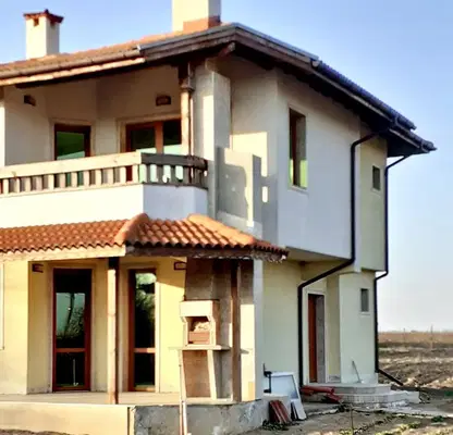 Photo 2 — House in Oblast Dobrich, Slaveevo