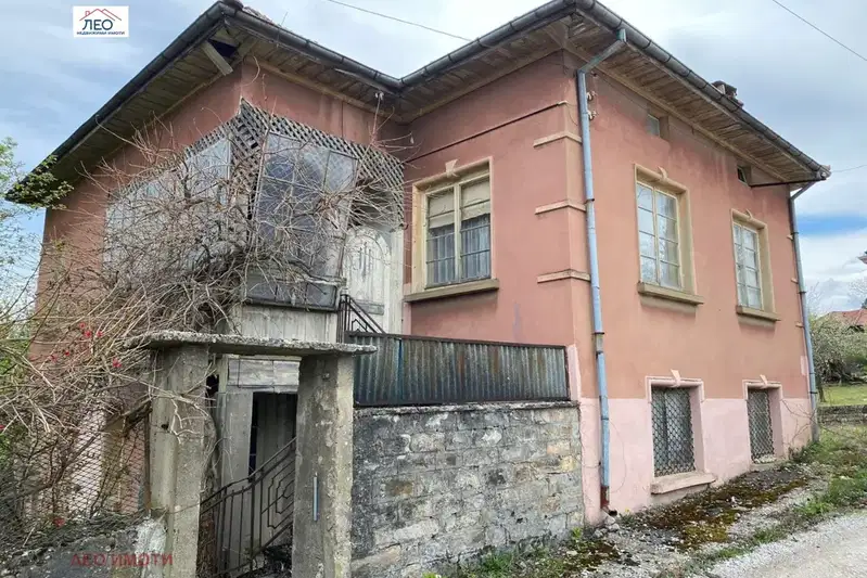 House in Oblast Gabrovo, Sevlievo