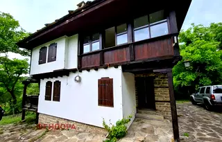 Къща в Габрово, с. Боженците
