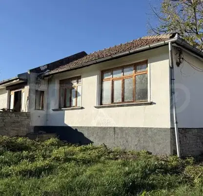 Photo 2 — House in Oblast Gabrovo, Dobromirka