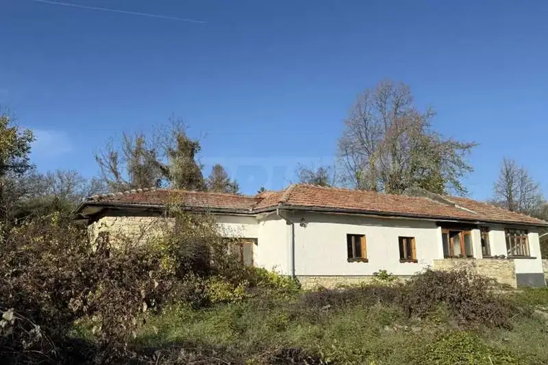 House in Oblast Gabrovo, Dobromirka
