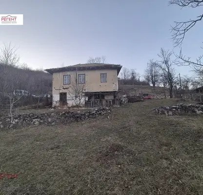 Photo 2 — House in Oblast Gabrovo, с. Малуша