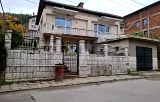 Къща в Кюстендил, Дупница