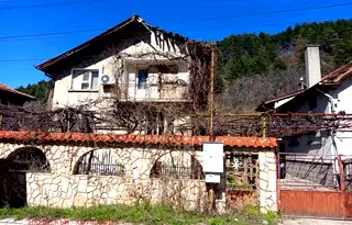 Къща в Кюстендил, Сапарева баня