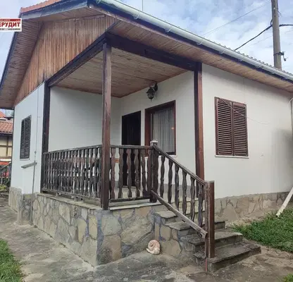 Photo 2 — House in Oblast Lovech, Aprilci