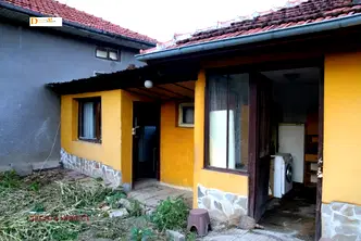 Къща в Ловеч, с. Бели Осъм