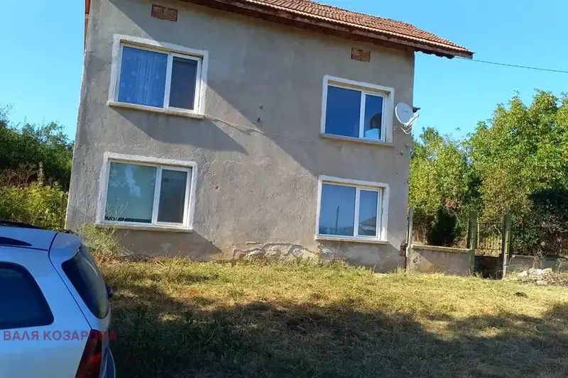 Къща в Ловеч, с. Орешене