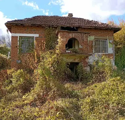Снимка 2 — Къща в Монтана, с. Охрид
