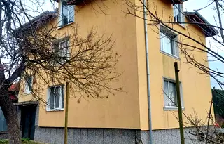 Къща в Перник, Брезник