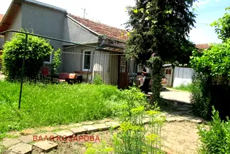 Къща в Плевен, Долна Митрополия
