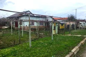 Къща в Плевен, с. Ясен