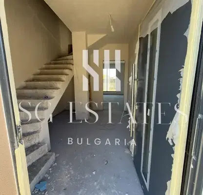 Photo 2 — House in Oblast Plovdiv, Manole