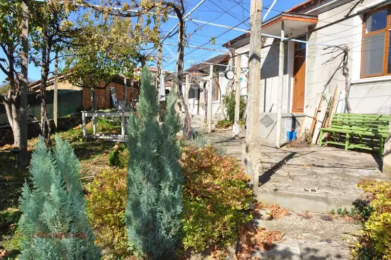 House in Oblast Plovdiv, Mrachenik