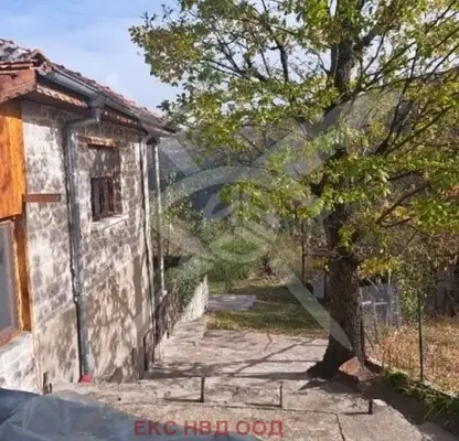 Снимка 4 — Къща в Пловдив, с. Врата