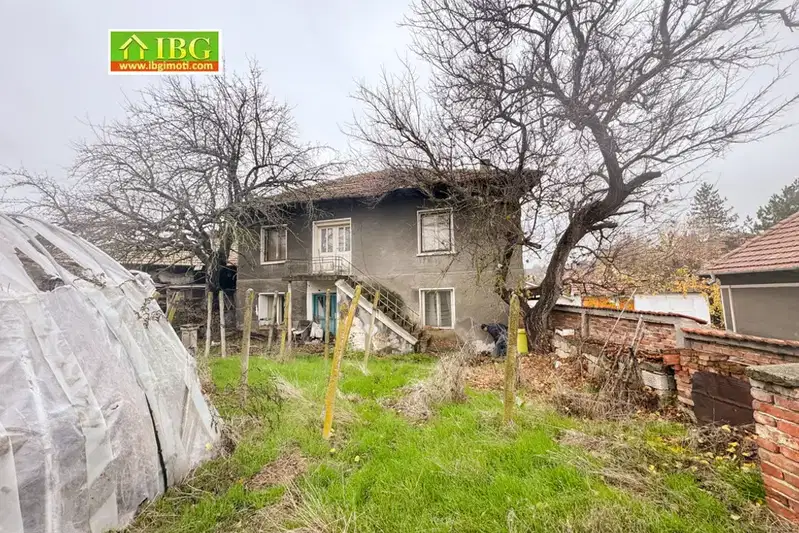 Къща в Русе, с. Червен