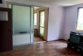 Къща в Русе, с. Червена вода