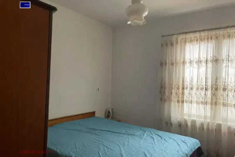 House in Oblast Sliven, Tvyrdica
