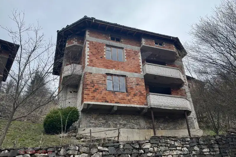 House in Oblast Smolyan, Zabyrdo