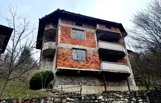 Къща в Смолян, с. Забърдо