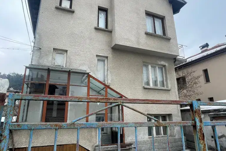 House in област София, Samokov