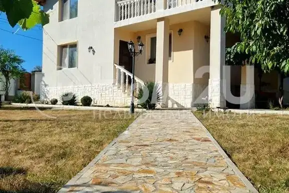 House in област София, Slivnica