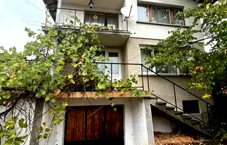 Къща в София, с. Ярлово