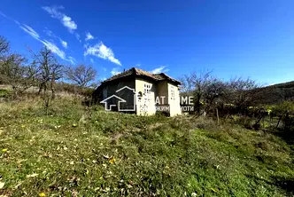 Къща в Търговище, с. Заветно