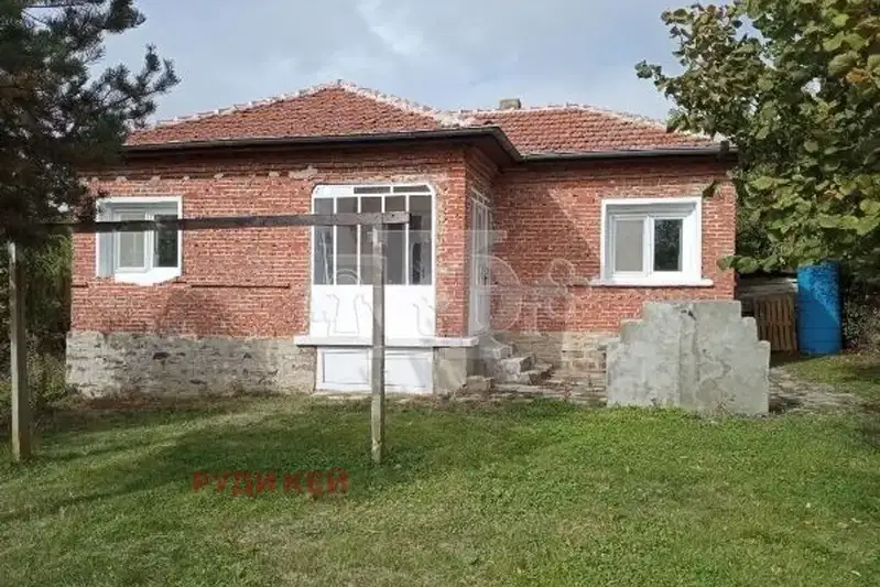 House in Oblast Varna, Byrdarevo