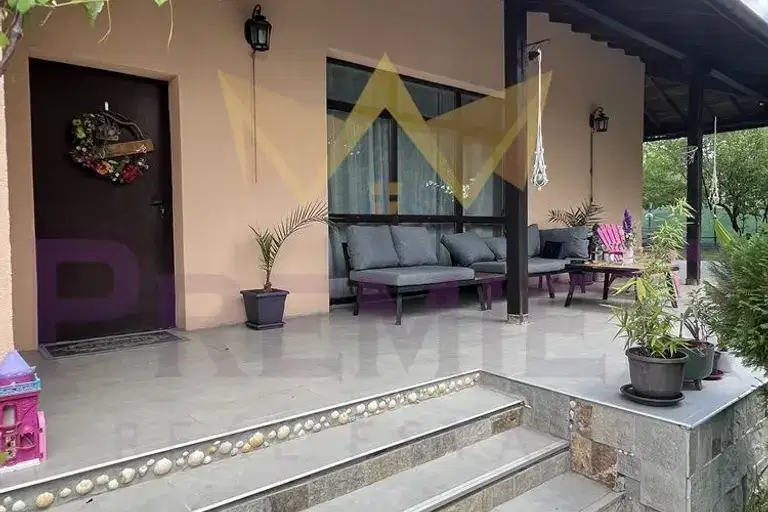 House in Varna, s. Sredno selo