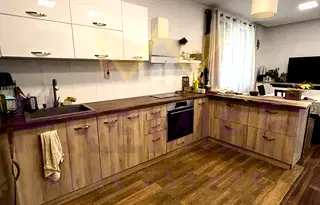 Къща във Варна, с. Ветрино