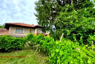 Къща във Велико Търново, с. Драганово