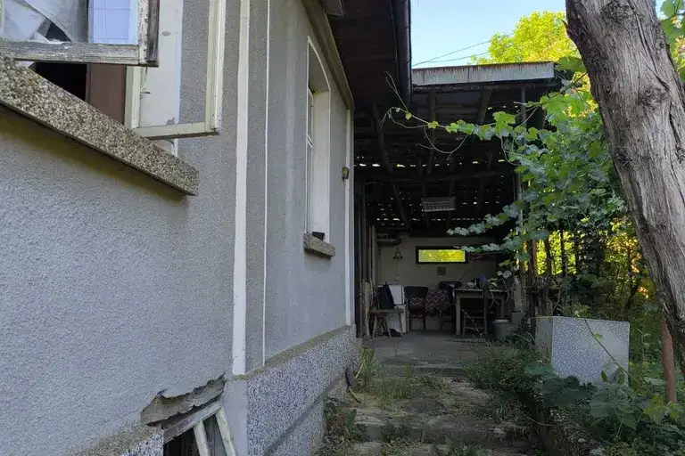 Къща във Велико Търново, с. Къпиново