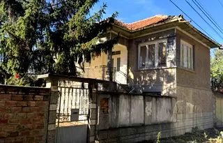Къща във Велико Търново, с. Поликраище