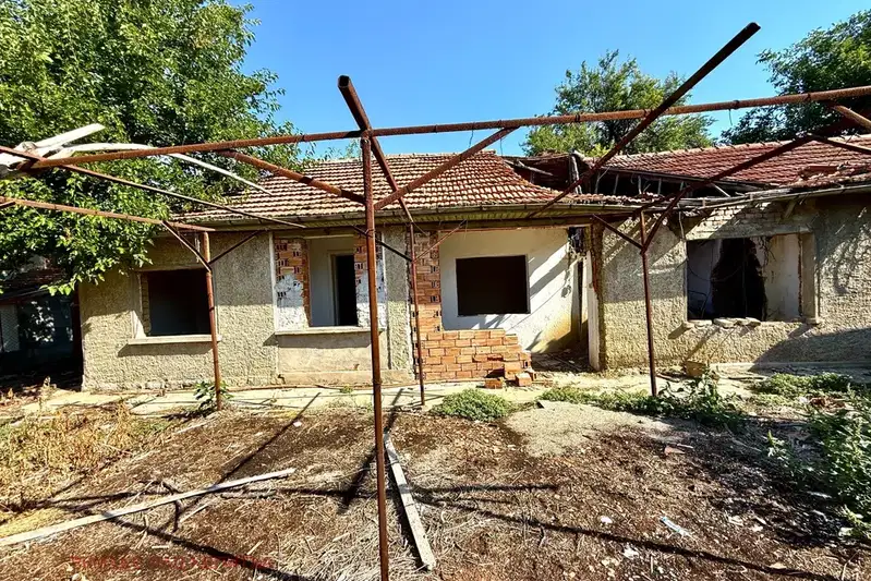 House in Oblast Veliko Tyrnovo, Polikraishte