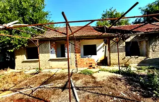 Къща във Велико Търново, с. Поликраище