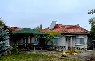 Къща във Велико Търново, с. Поликраище