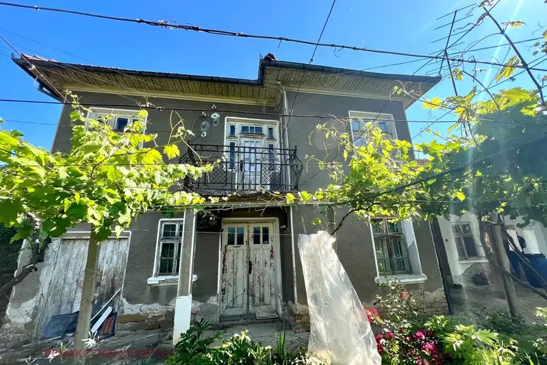 House in Oblast Veliko Tyrnovo, Prisovo