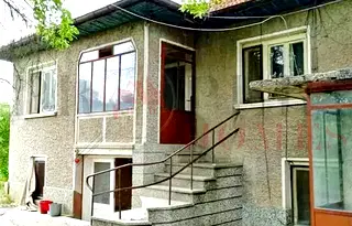 Къща във Велико Търново, с. Раданово