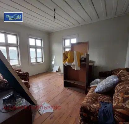Photo 3 — House in Oblast Veliko Tyrnovo, Sheremetya